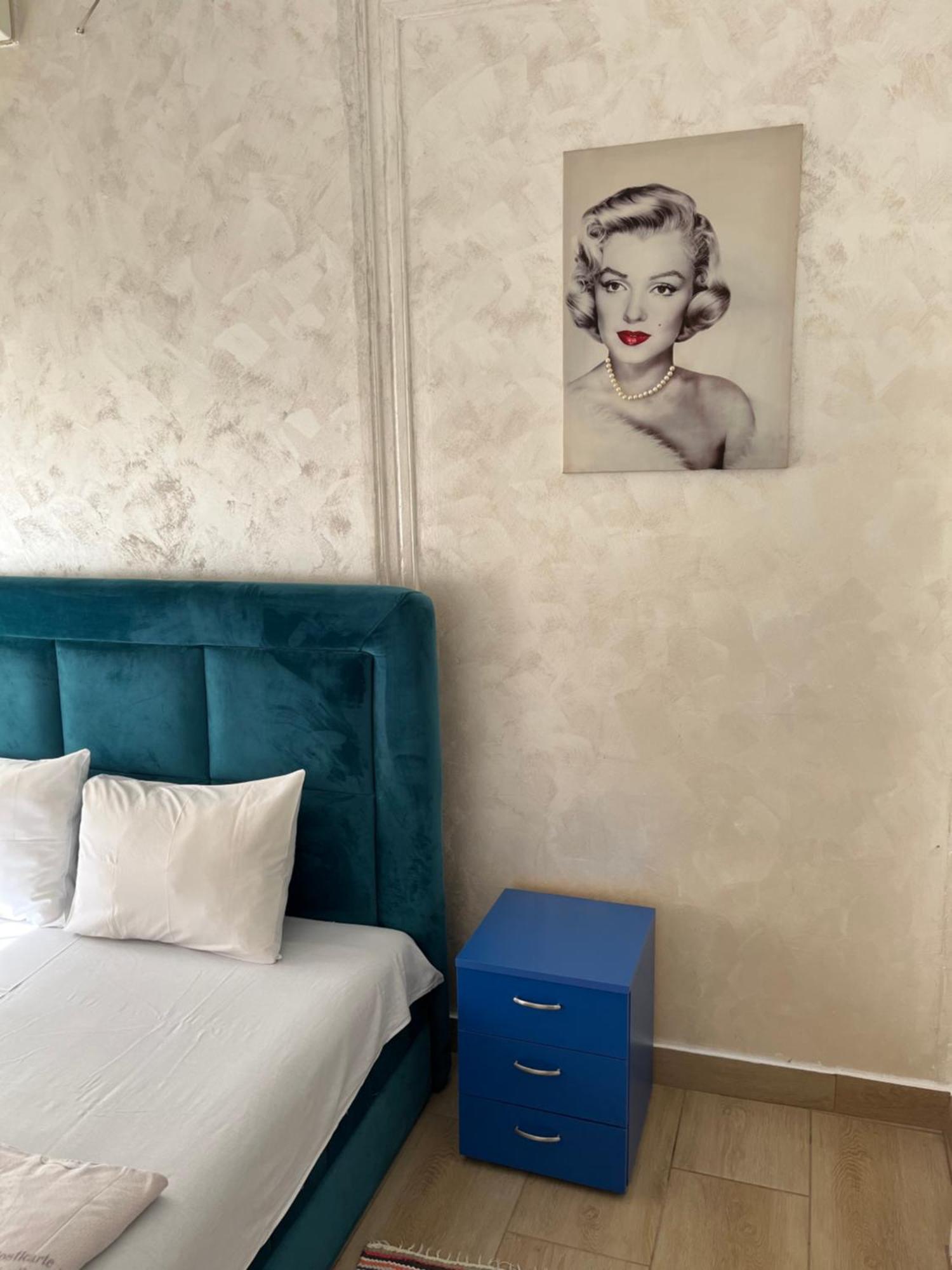 Sobe Sa Sopstvenim Kupatilom Private Rooms Bathroom In Center Нови-Сад Экстерьер фото