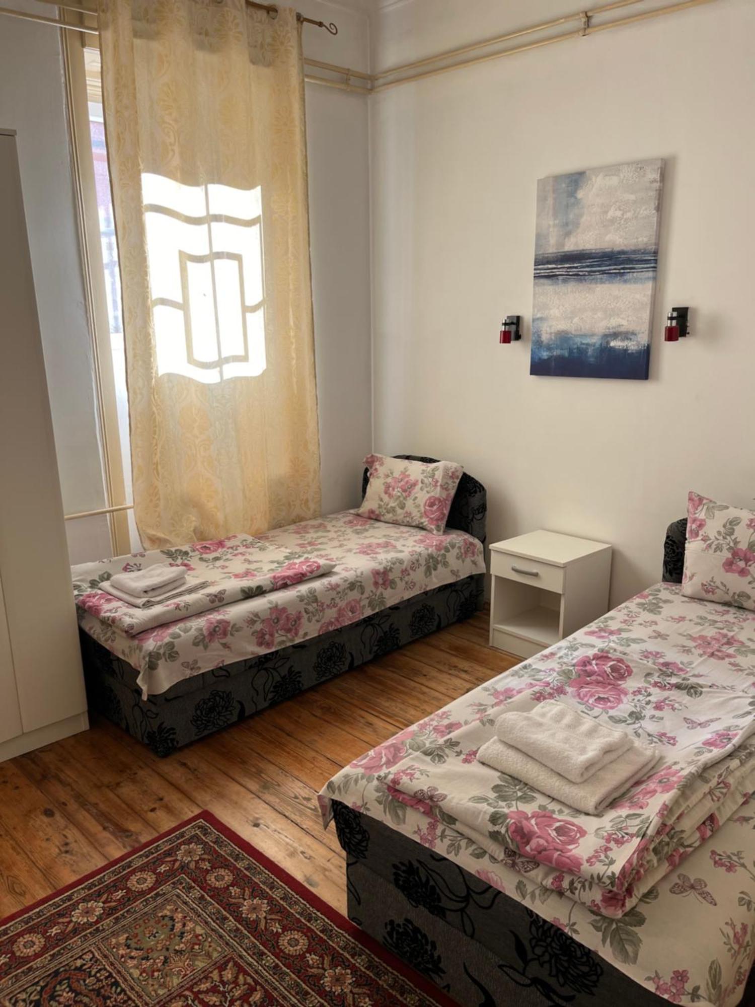Sobe Sa Sopstvenim Kupatilom Private Rooms Bathroom In Center Нови-Сад Экстерьер фото